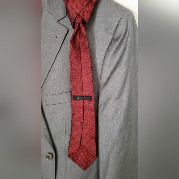 Vintage Gucci classic double GG design,jacquard, silk necktie. EUC - Picture 3 of 11
